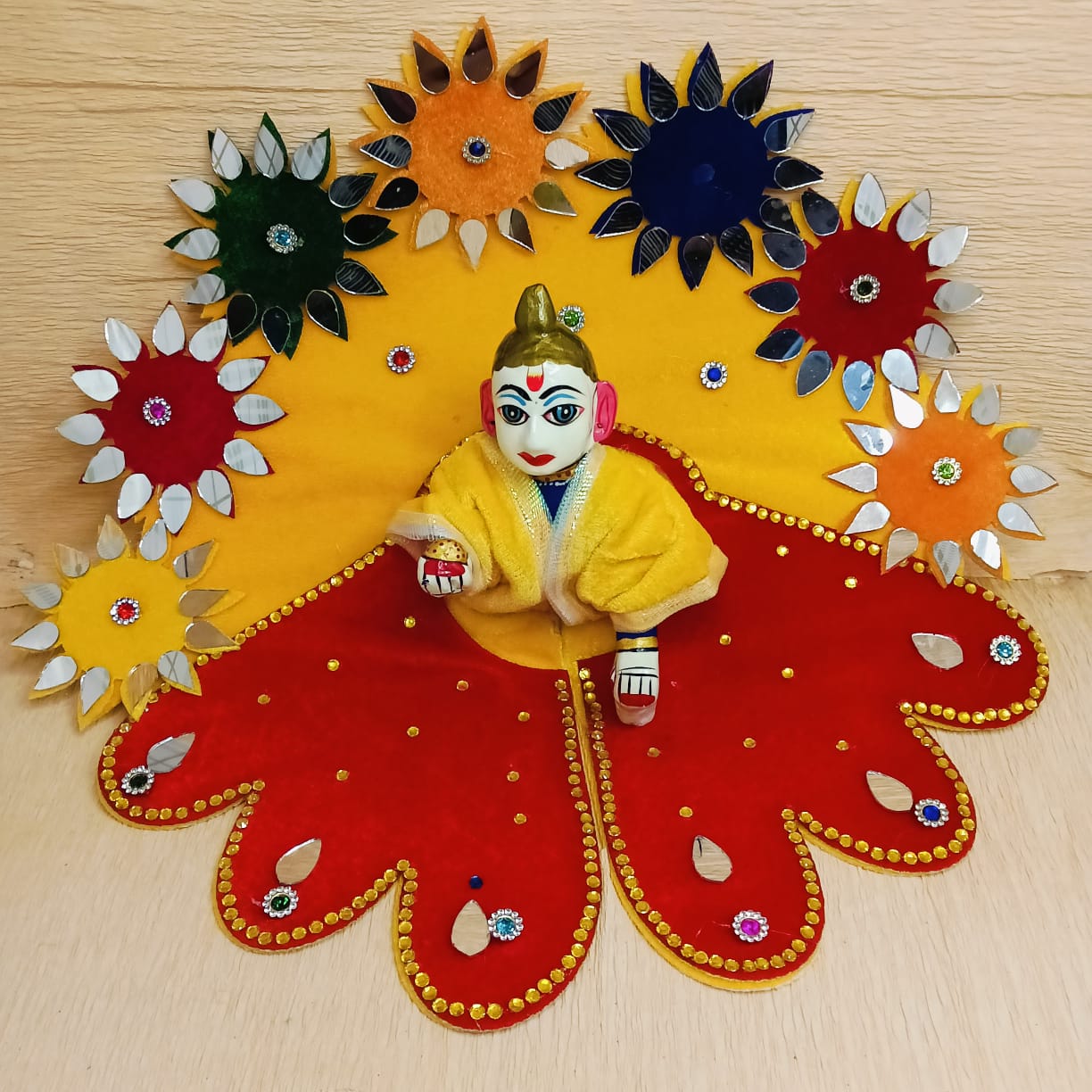 design of laddu gopal dress Handmade Wool Laddu Gopal Dress, Rose Flower Design, Winter Outfit