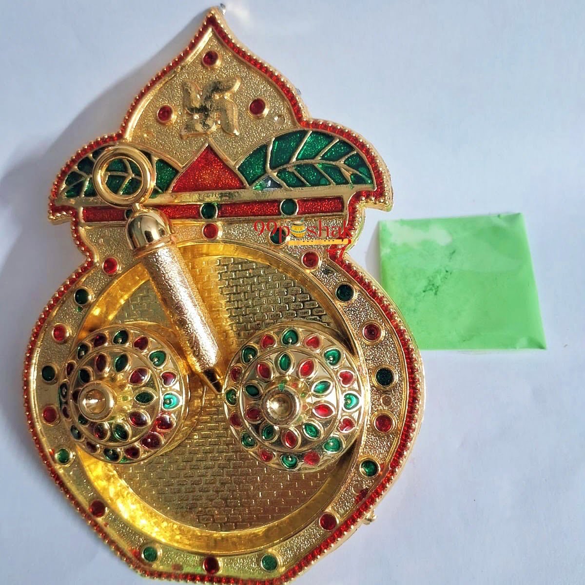 Holi Kalash shape plate with Gulal & Pichkari